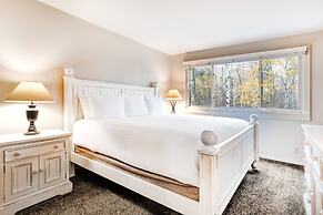 Snow Flower 150 2 Bedroom Condo by RedAwning