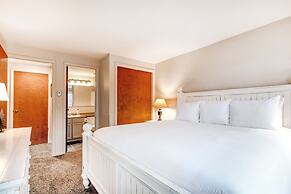 Snow Flower 150 2 Bedroom Condo by RedAwning