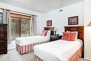 Park Station 124 2 Bedroom Condo by RedAwning