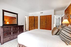 Park Station 124 2 Bedroom Condo by RedAwning