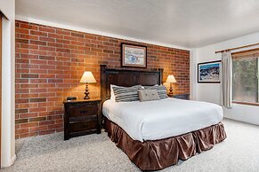 Park Station 124 2 Bedroom Condo by RedAwning