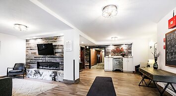 Park Station 124 2 Bedroom Condo by RedAwning