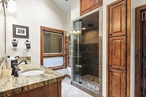 Fairway Village 2919 4 Bedroom Townhouse by RedAwning