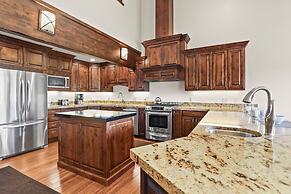 Fairway Village 2919 4 Bedroom Townhouse by RedAwning