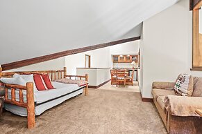 Fairway Village 2919 4 Bedroom Townhouse by RedAwning