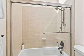 Fairway Village 2919 4 Bedroom Townhouse by RedAwning