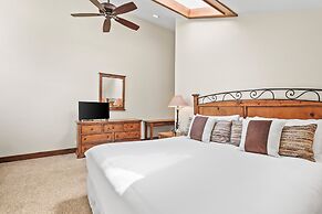 Fairway Village 2919 4 Bedroom Townhouse by RedAwning