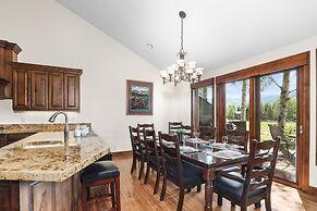 Fairway Village 2919 4 Bedroom Townhouse by RedAwning