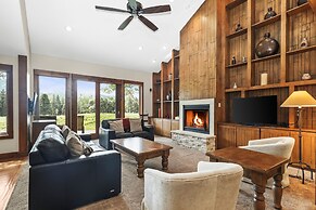 Fairway Village 2919 4 Bedroom Townhouse by RedAwning