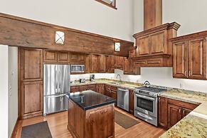 Fairway Village 2919 4 Bedroom Townhouse by RedAwning