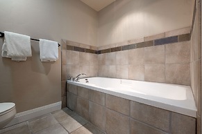 Town Pointe A202 3 Bedroom Condo by RedAwning