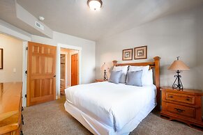 Town Pointe A202 3 Bedroom Condo by RedAwning