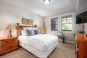 Town Pointe A202 3 Bedroom Condo by RedAwning