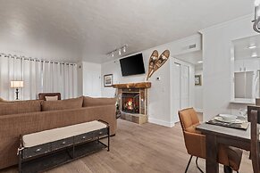 Park Station 216-1 1 Bedroom Condo by RedAwning