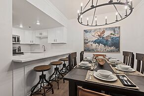 Park Station 216 2 Bedroom Condo by RedAwning