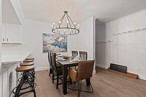 Park Station 216 2 Bedroom Condo by RedAwning