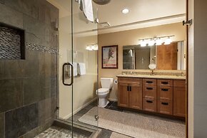 Snow Flower 063 3 Bedroom Condo by RedAwning