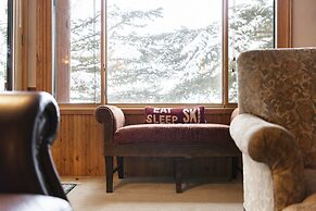 Snow Flower 063 3 Bedroom Condo by RedAwning