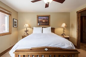 Snow Flower 026 2 Bedroom Condo by RedAwning