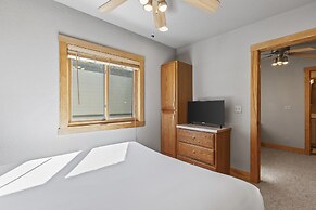 Snow Flower 072 1 Bedroom Condo by RedAwning