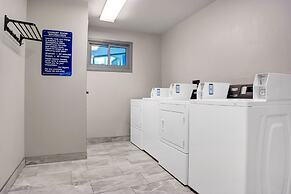 Snow Flower 038 3 Bedroom Condo by RedAwning