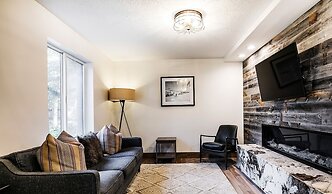 Park Station 111 1 Bedroom Condo by RedAwning