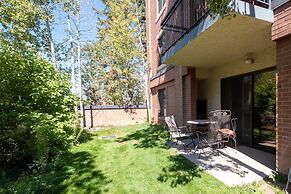 Park Station 111 1 Bedroom Condo by RedAwning