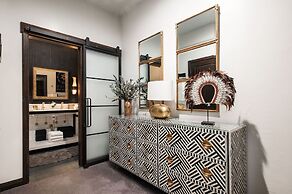 Lift Lodge 102 3 Bedroom Condo by RedAwning