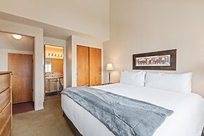 Snow Flower 127 2 Bedroom Condo by RedAwning