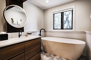 Aspen Hollow 6 5 Bedroom Townhouse by RedAwning