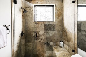 Aspen Hollow 6 5 Bedroom Townhouse by RedAwning