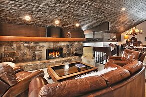 Aspen Hollow 6 5 Bedroom Townhouse by RedAwning