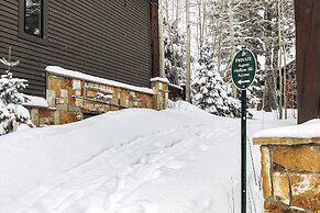 Aspen Hollow 6 5 Bedroom Townhouse by RedAwning