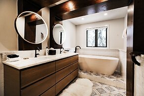 Aspen Hollow 6 5 Bedroom Townhouse by RedAwning