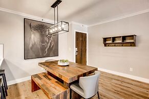 Park Station 213-1 1 Bedroom Condo by RedAwning