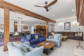 Town Pointe B304 4 Bedroom Condo by RedAwning