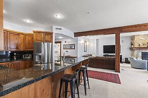 Town Pointe B304 4 Bedroom Condo by RedAwning