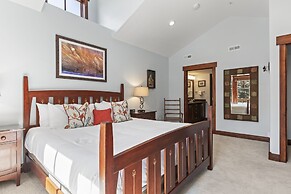 Town Pointe B304 4 Bedroom Condo by RedAwning