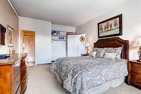 Edelweiss Haus 113 2 Bedroom Condo by RedAwning