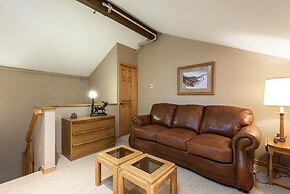 Snow Flower 158 3 Bedroom Condo by RedAwning