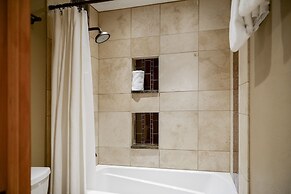 Snow Flower 158 3 Bedroom Condo by RedAwning