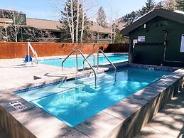 Lakeside 1629 3 Bedroom Townhouse by RedAwning