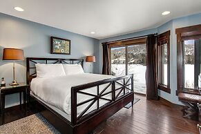 Lakeside 1629 3 Bedroom Townhouse by RedAwning