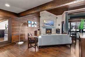 Lakeside 1629 3 Bedroom Townhouse by RedAwning