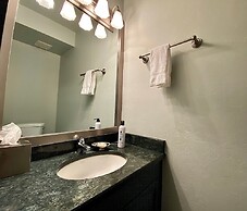 Empire Last Chair 4 Bedroom Townhouse by RedAwning