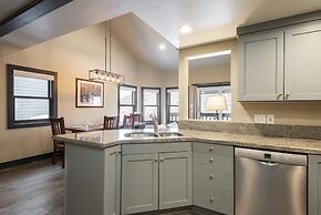 Empire Last Chair 4 Bedroom Townhouse by RedAwning