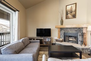 Empire Last Chair 4 Bedroom Townhouse by RedAwning