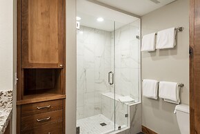 Snow Flower 110 2 Bedroom Condo by RedAwning