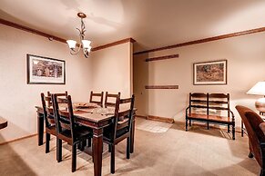 Park Station 247-1 1 Bedroom Condo by RedAwning