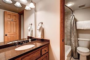 Park Station 247-1 1 Bedroom Condo by RedAwning